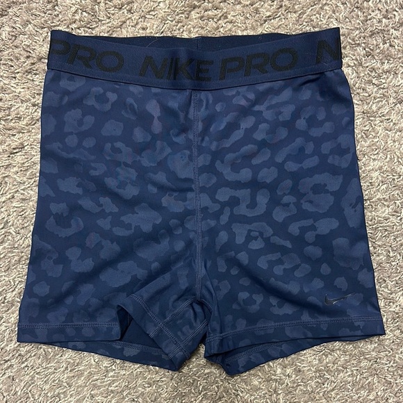 Women’s Nike Pro Dri-Fit Size S, Navy Cheetah - Picture 1 of 3